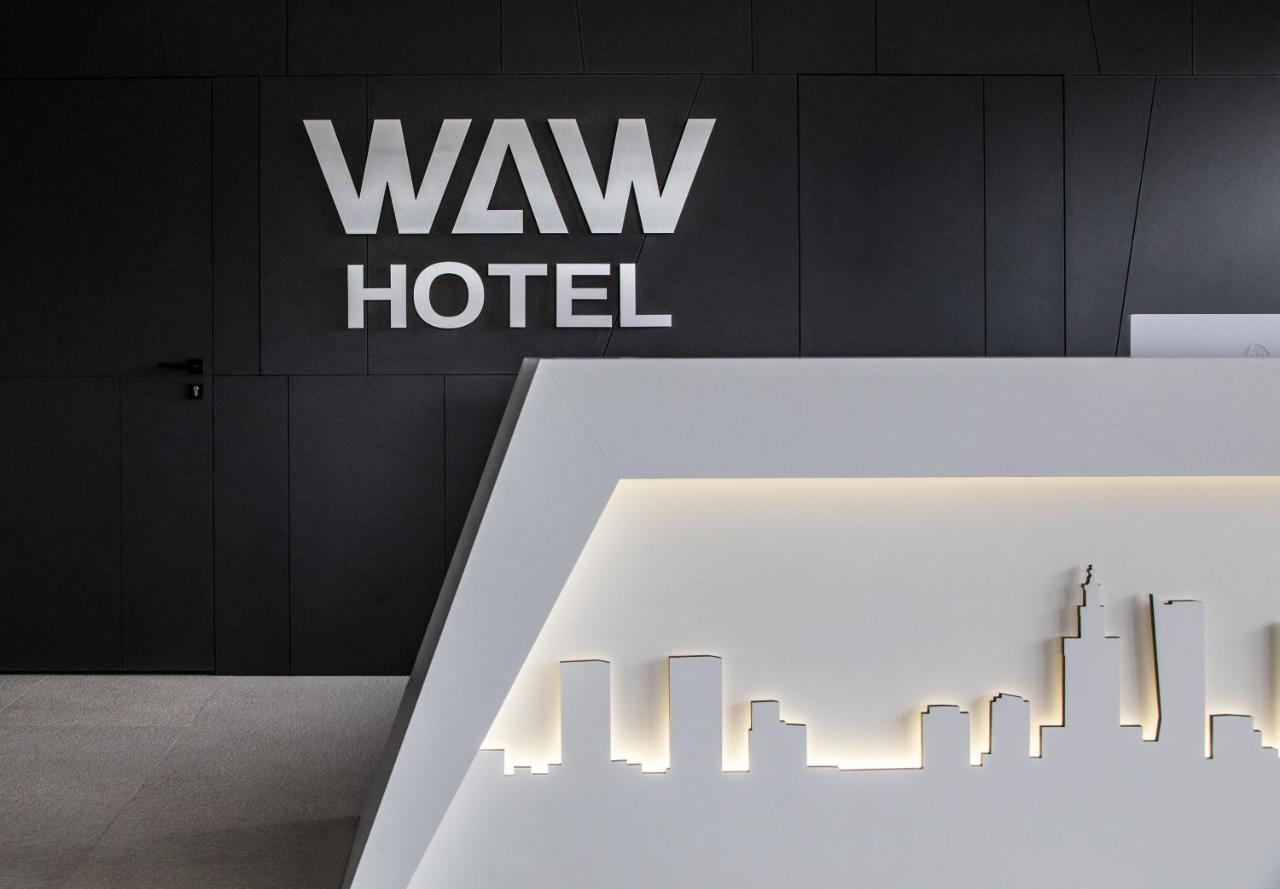 Waw Hotel Airport Okecie ワルシャワ エクステリア 写真